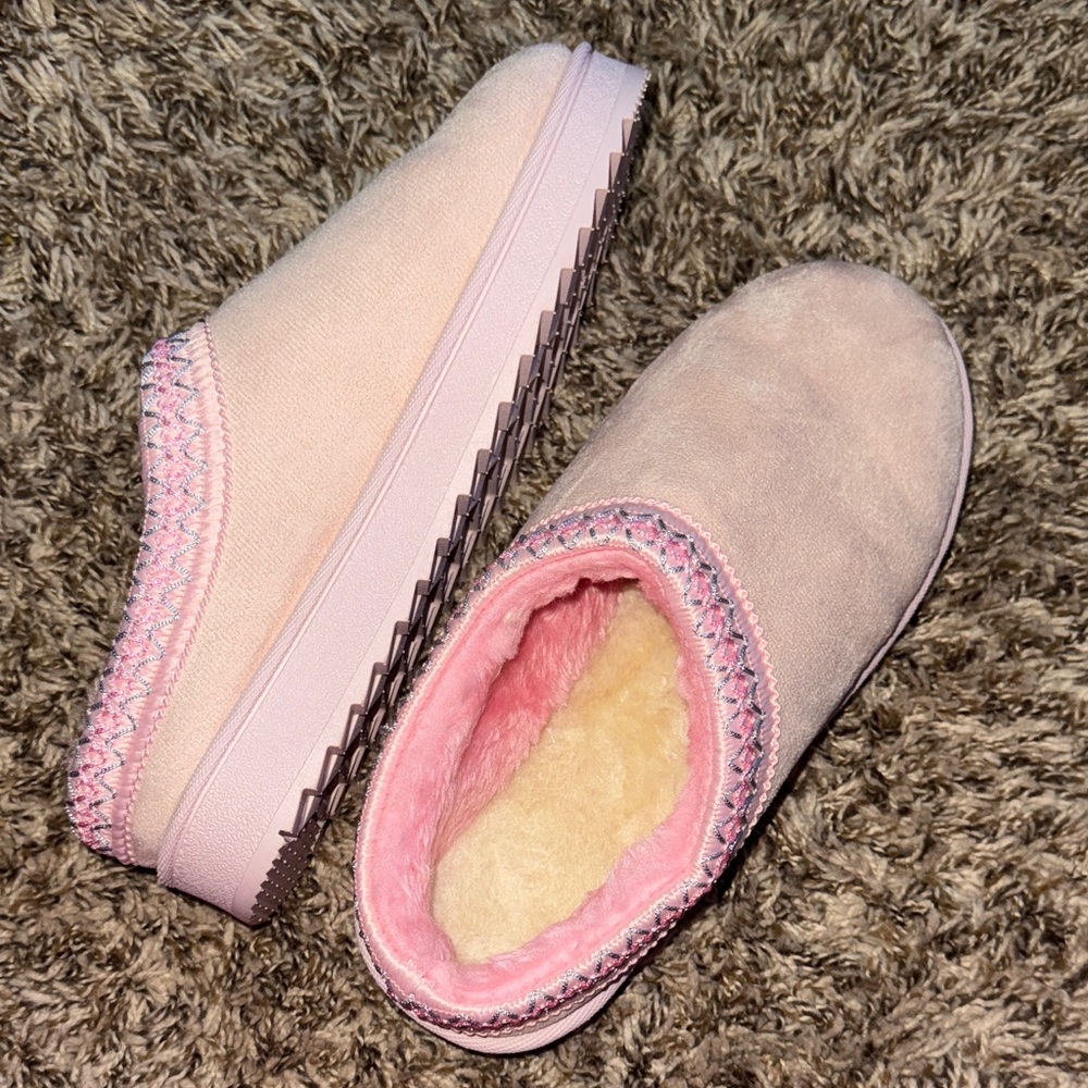 Cozy Pink Slip-On Women's Shoes